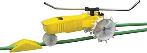 best-sprinklers-for-lawns-nelson-raintrain-traveling.jpg